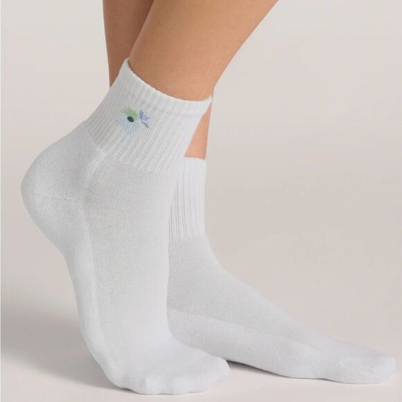 Ted Baker Blue Gray White High Quarter Crew Floral Embroidery Stretch Socks 3pk - Picture 5 of 12